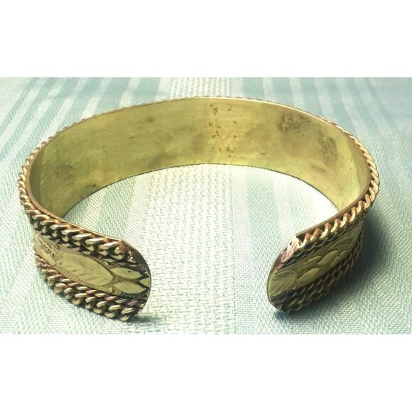 Etched Brass Cuff Bracelet Wide Boho Statement Cuff with Chain Border Vintage - Picture 9 of 11